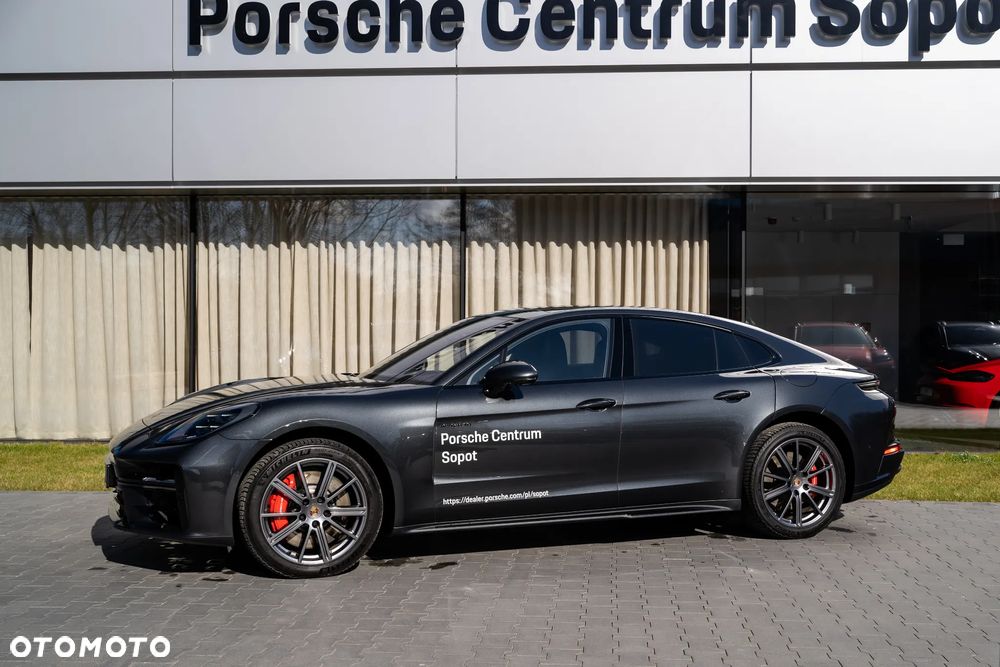 Porsche Panamera - 3