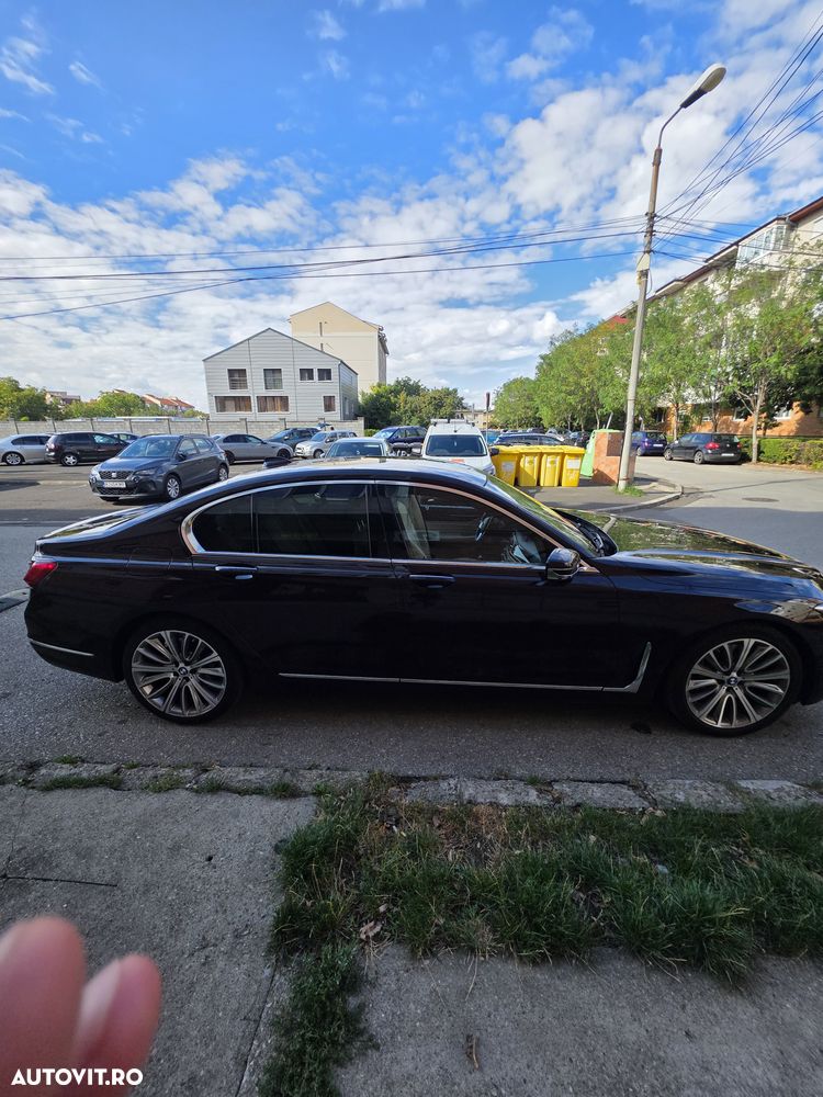 BMW Seria 7 745Le xDrive AT PHEV - 15