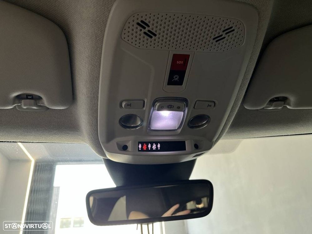 Citroën e-C4 50 kWh Shine - 25