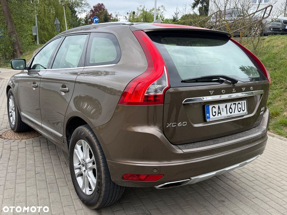 Volvo XC 60 D5 AWD Summum - 7