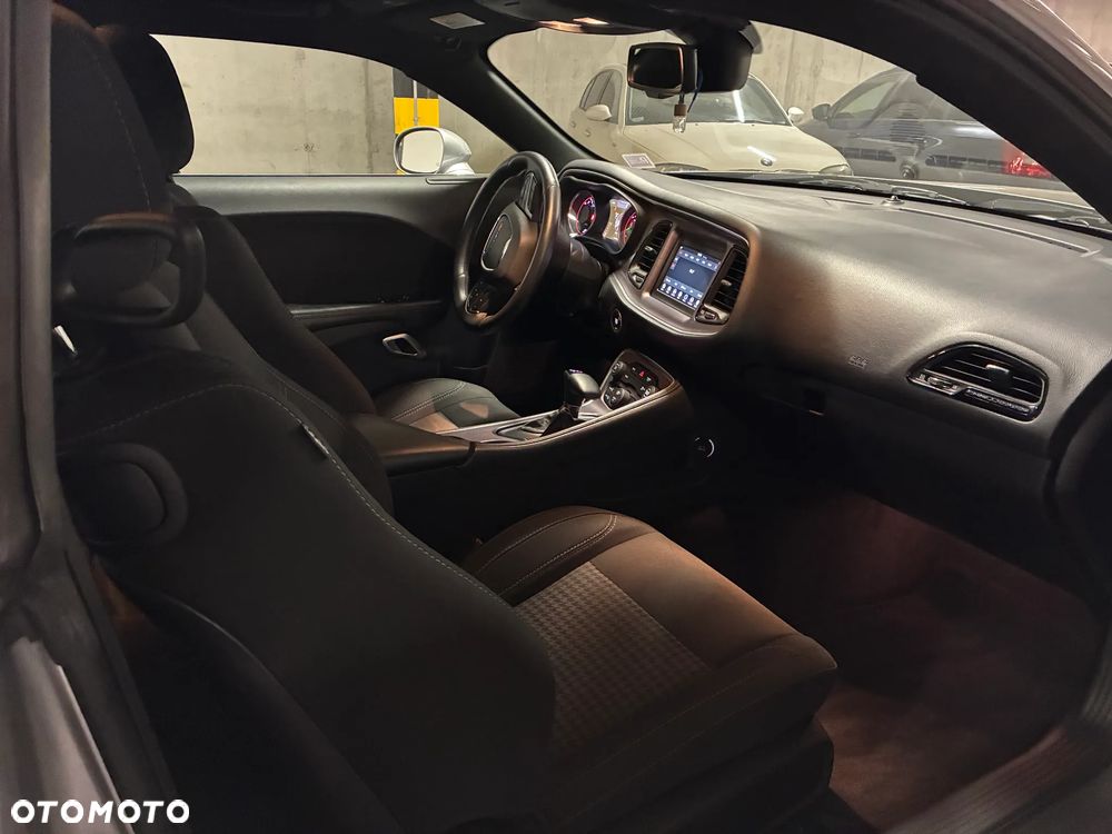 Dodge Challenger Automatik R/T Plus - 5