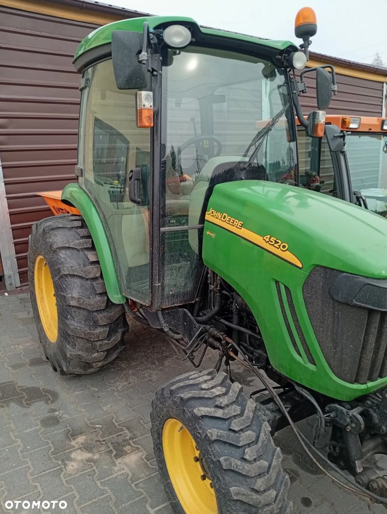 John Deere 4520 - 10