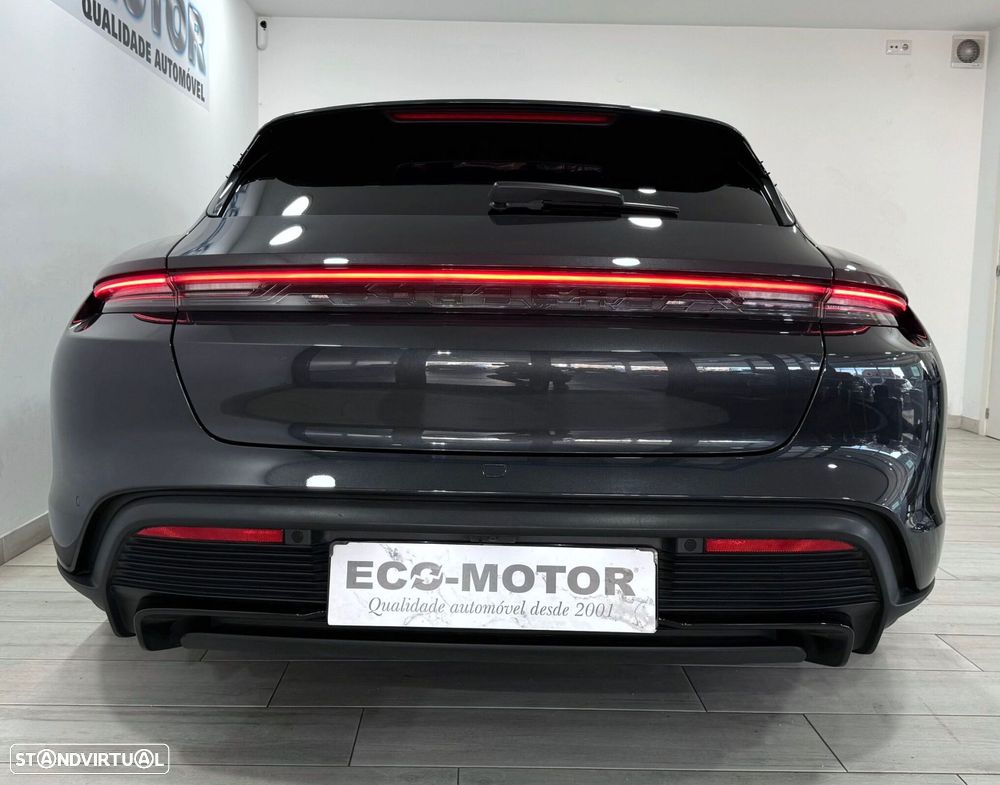 Porsche Taycan Sport Turismo GTS - 17