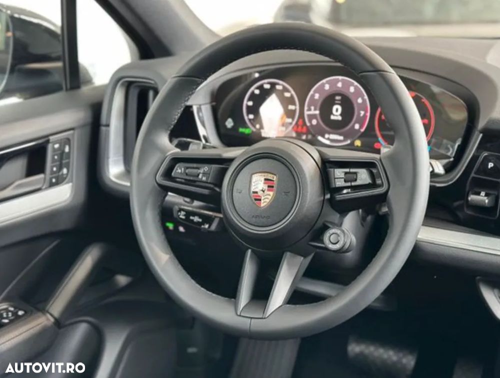 Porsche Cayenne Coupe - 6