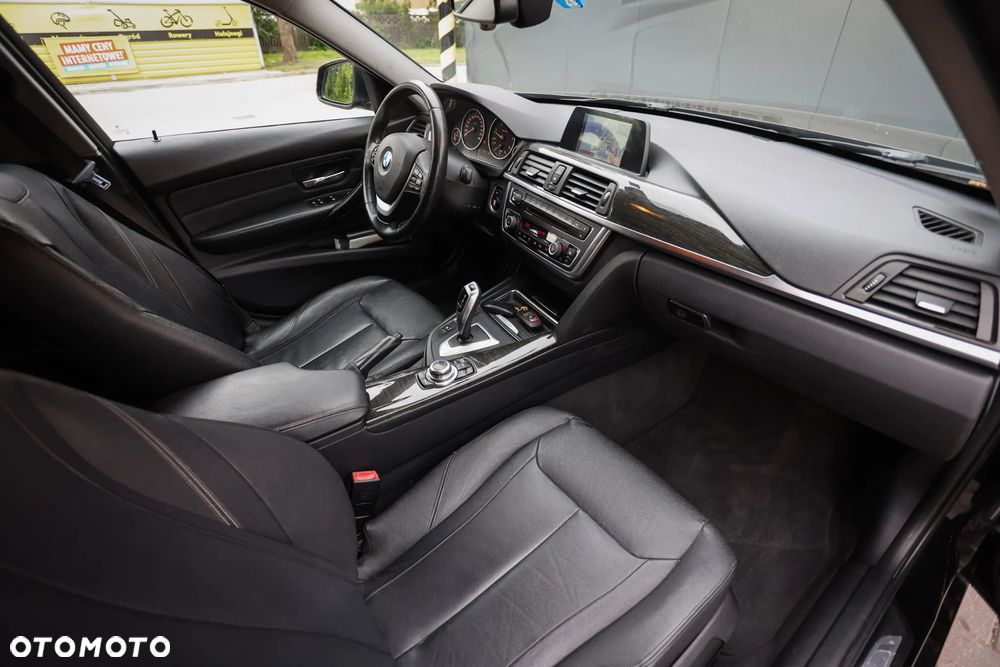 BMW Seria 3 320d Luxury Line - 20