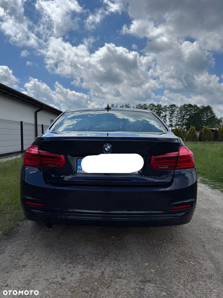 BMW Seria 3 318d - 9