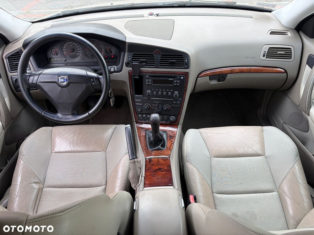 Volvo S60 2.4D5 Momentum - 19