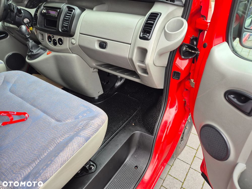 Renault Trafic - 11