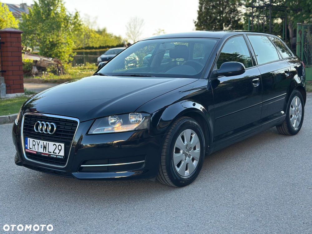 Audi A3 Sportback 1.6 TDI DPF Attraction - 2