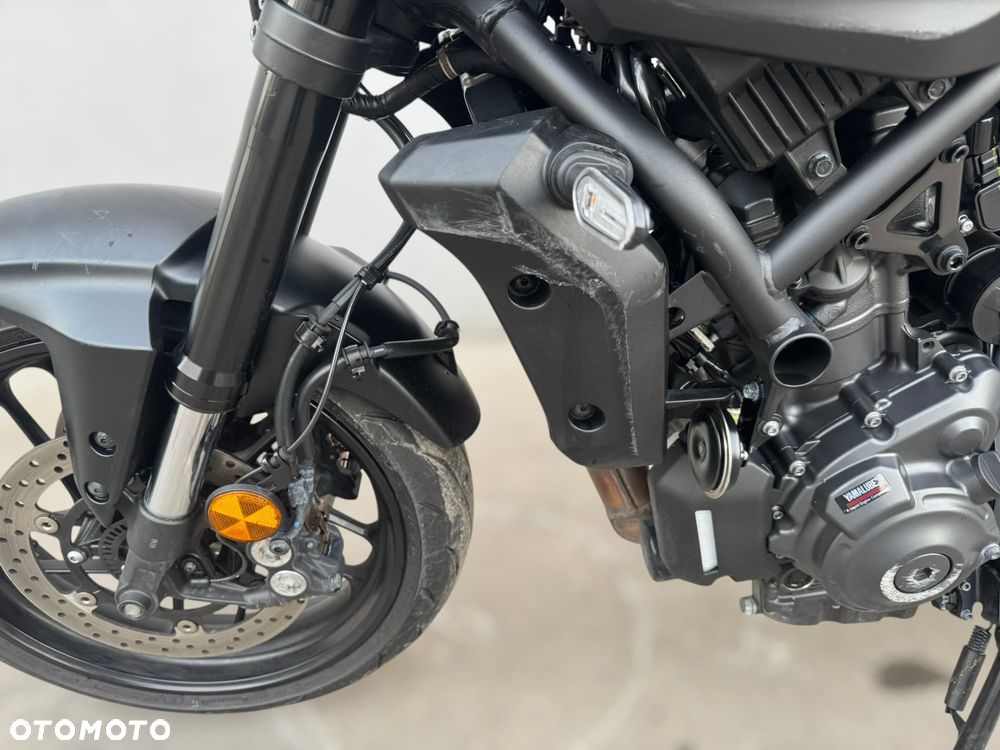 Yamaha MT - 13