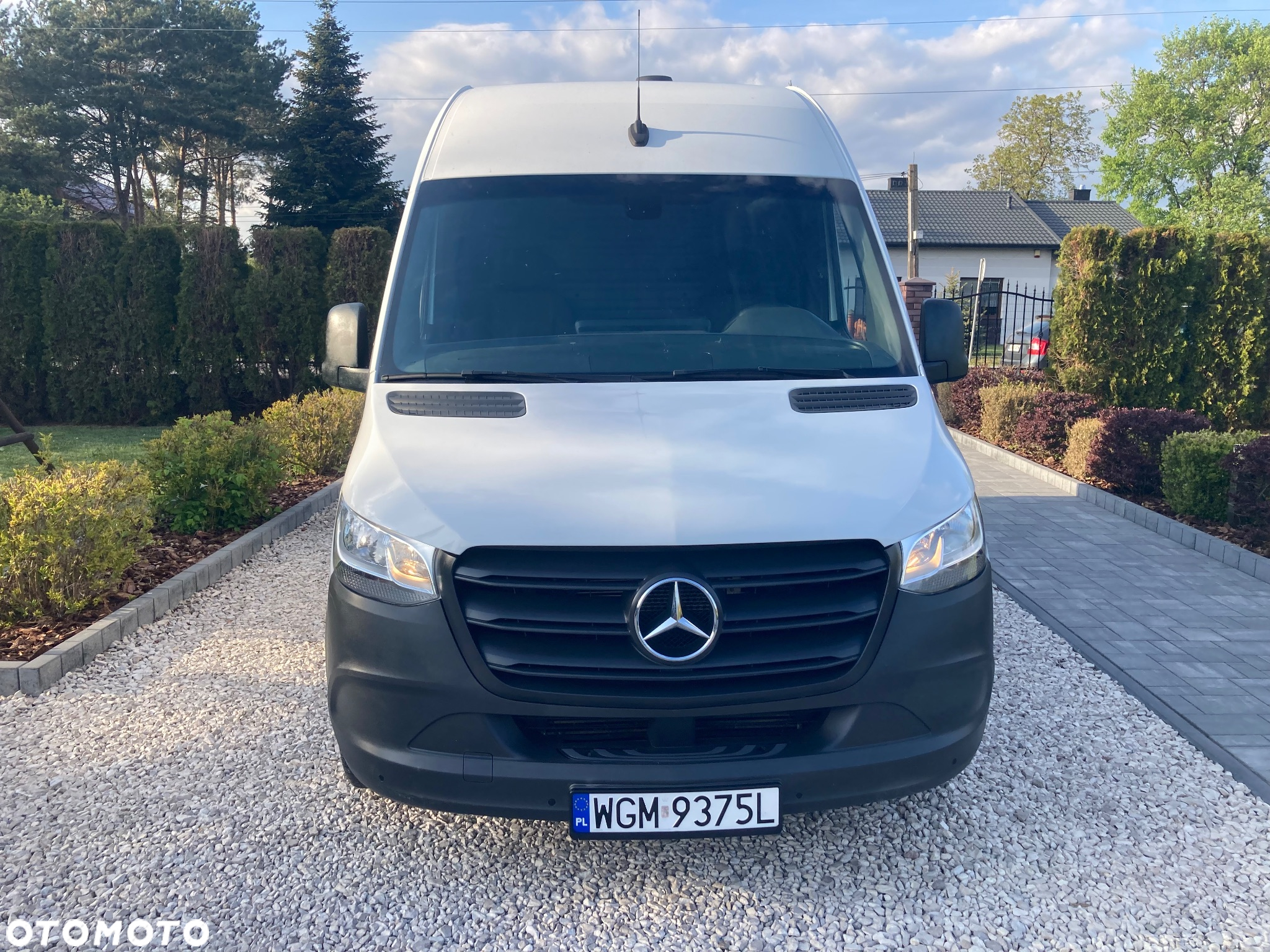 Mercedes-Benz Sprinter - 2