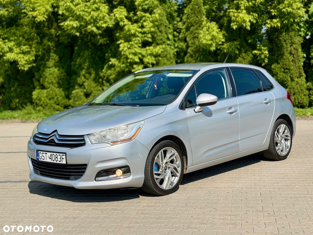 Citroen C4 2011 photo 2