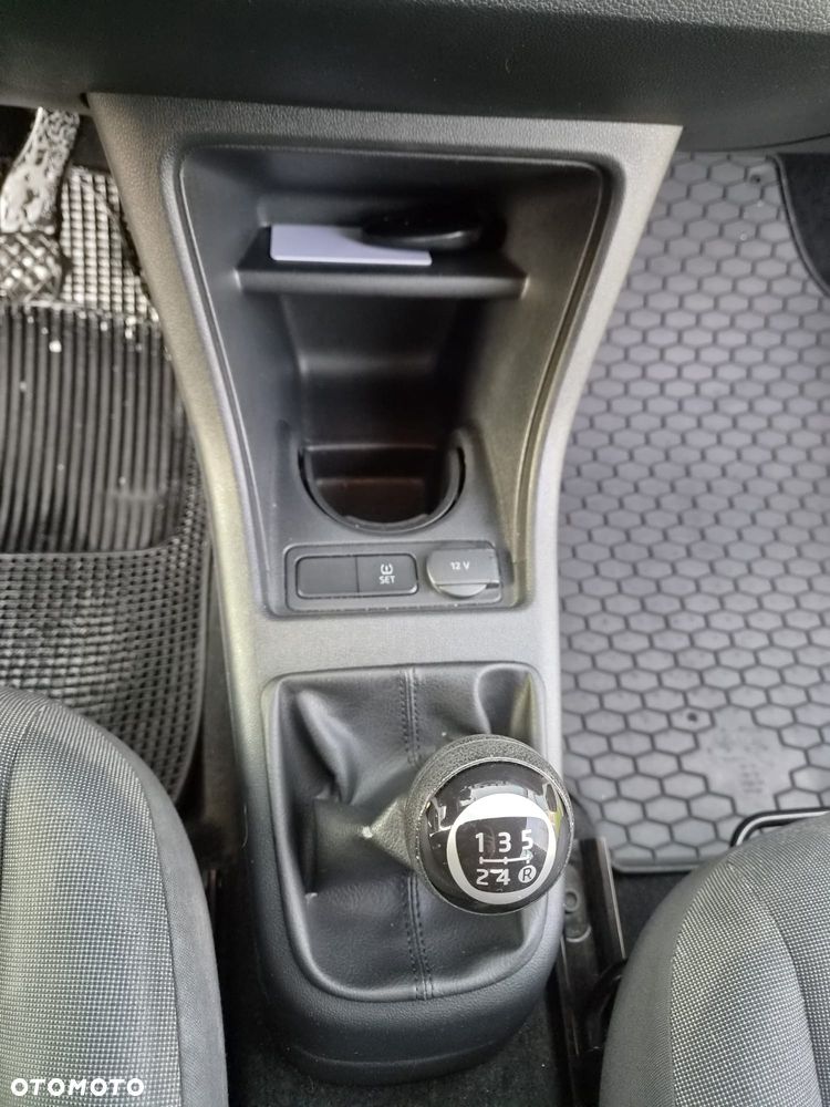 Volkswagen up! 1.0 move - 14