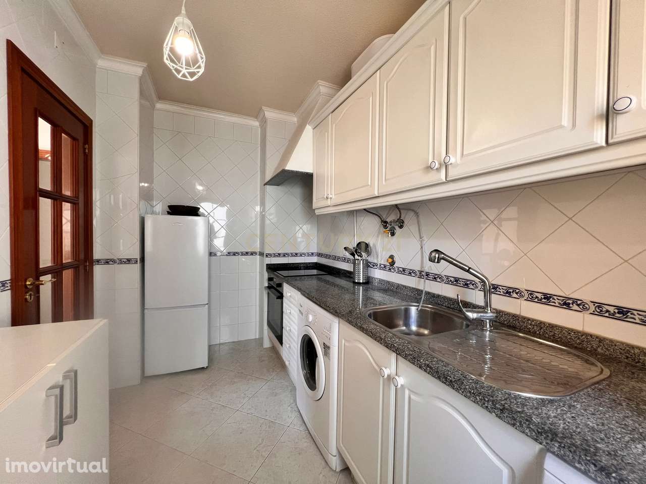 T2 para arrendamento anual a 80 mts da praia em Armação de Pêra - Grande imagem: 5/22