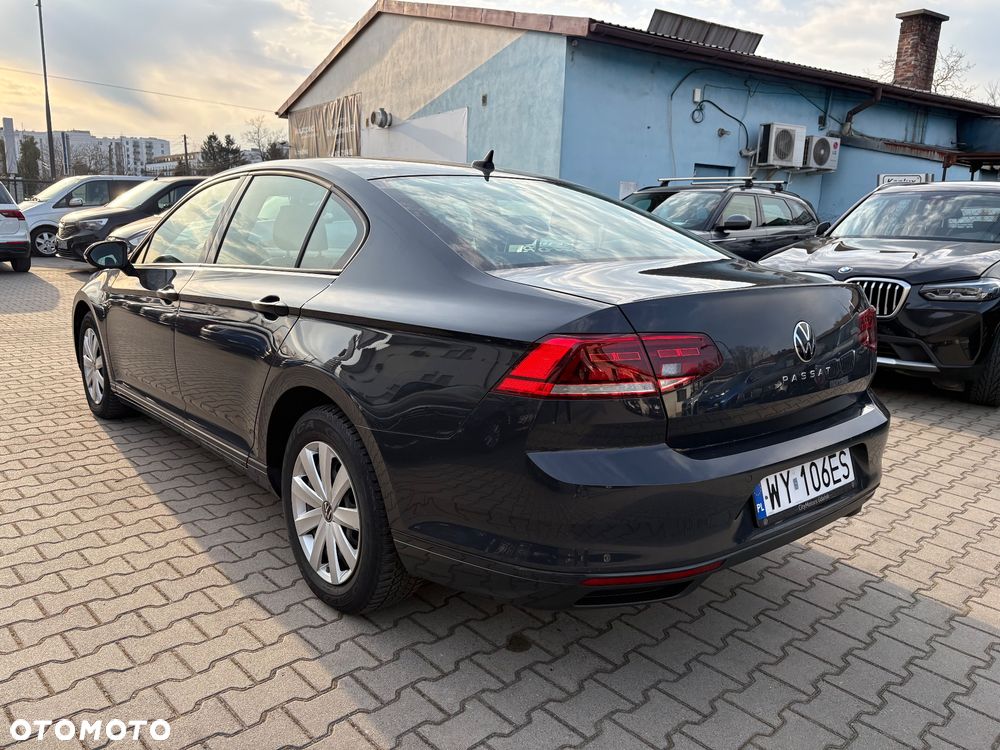 Volkswagen Passat - 9