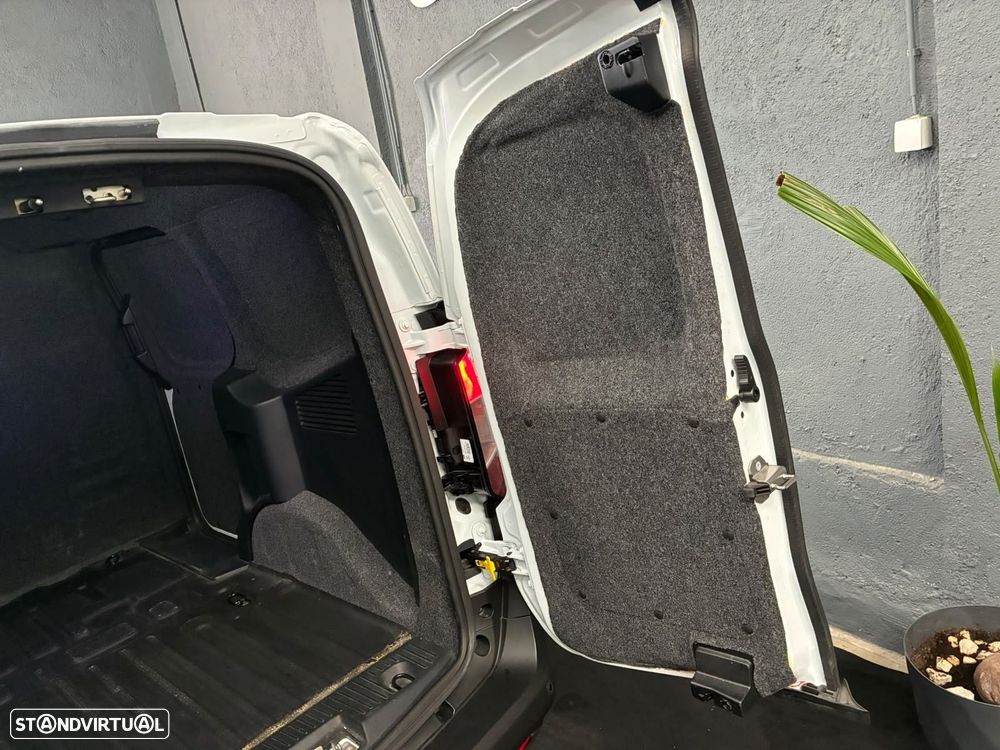 Ford Transit Courier 1.5 TDCi EcoBlue Trend - 37