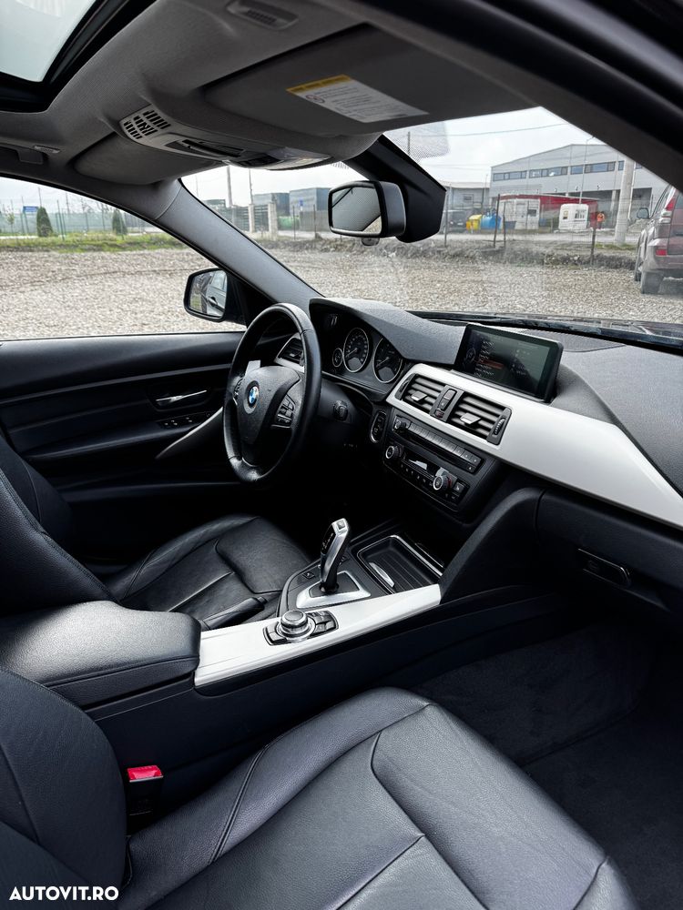 BMW Seria 3 320d Touring Aut. - 15