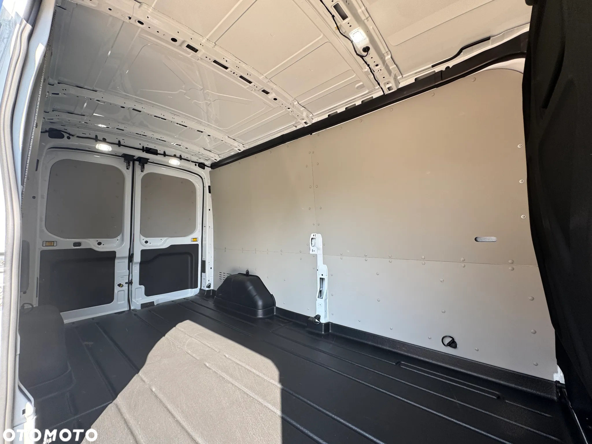 Ford Transit - 5