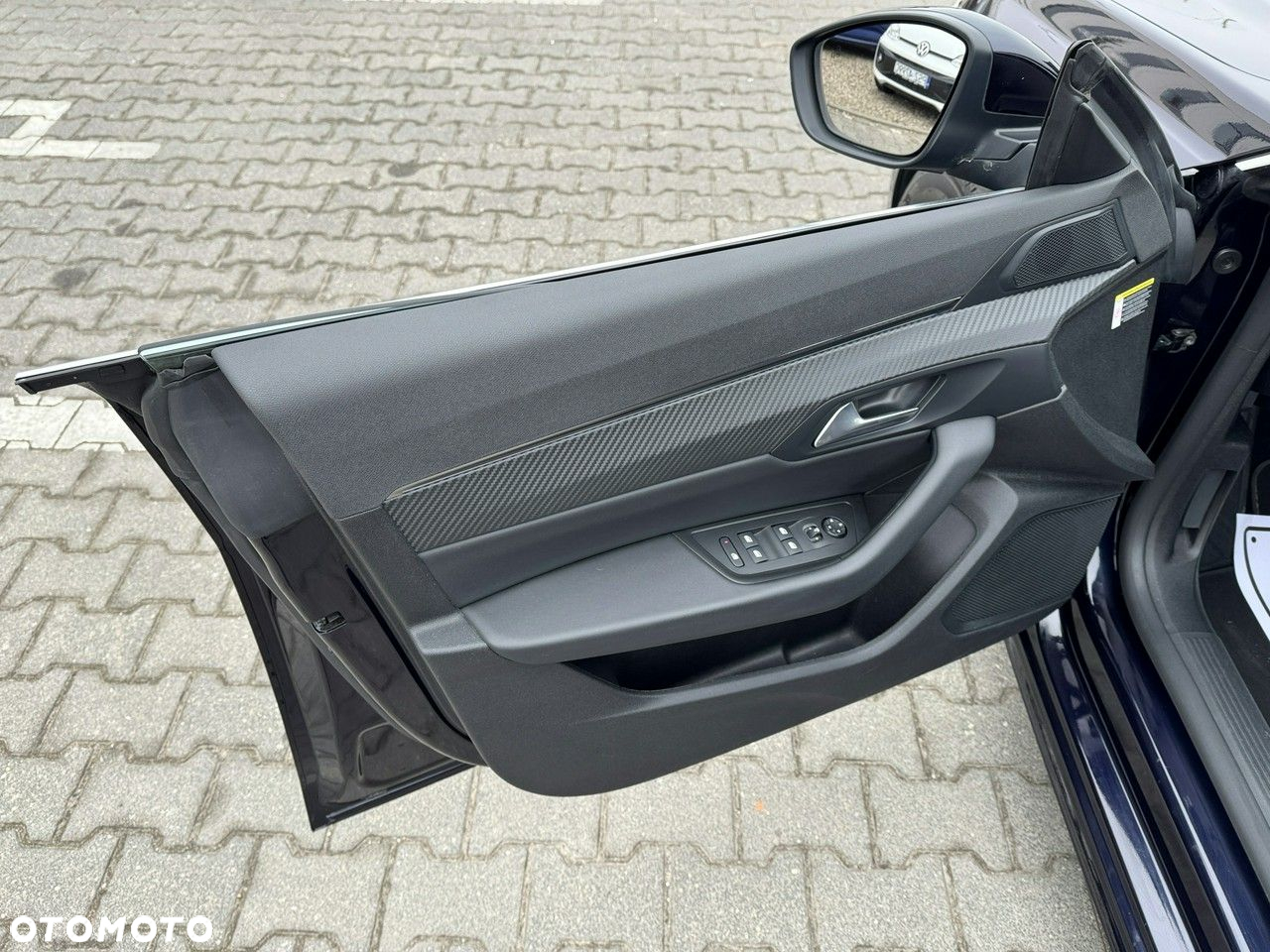 Peugeot 508 Plug-In Hybrid 225 e-EAT8 Allure - 30