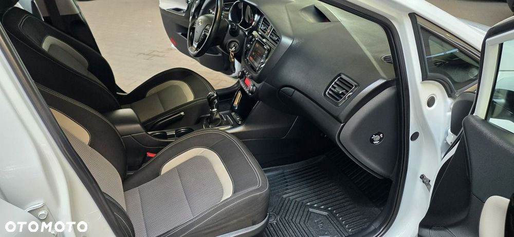 Kia Ceed - 16