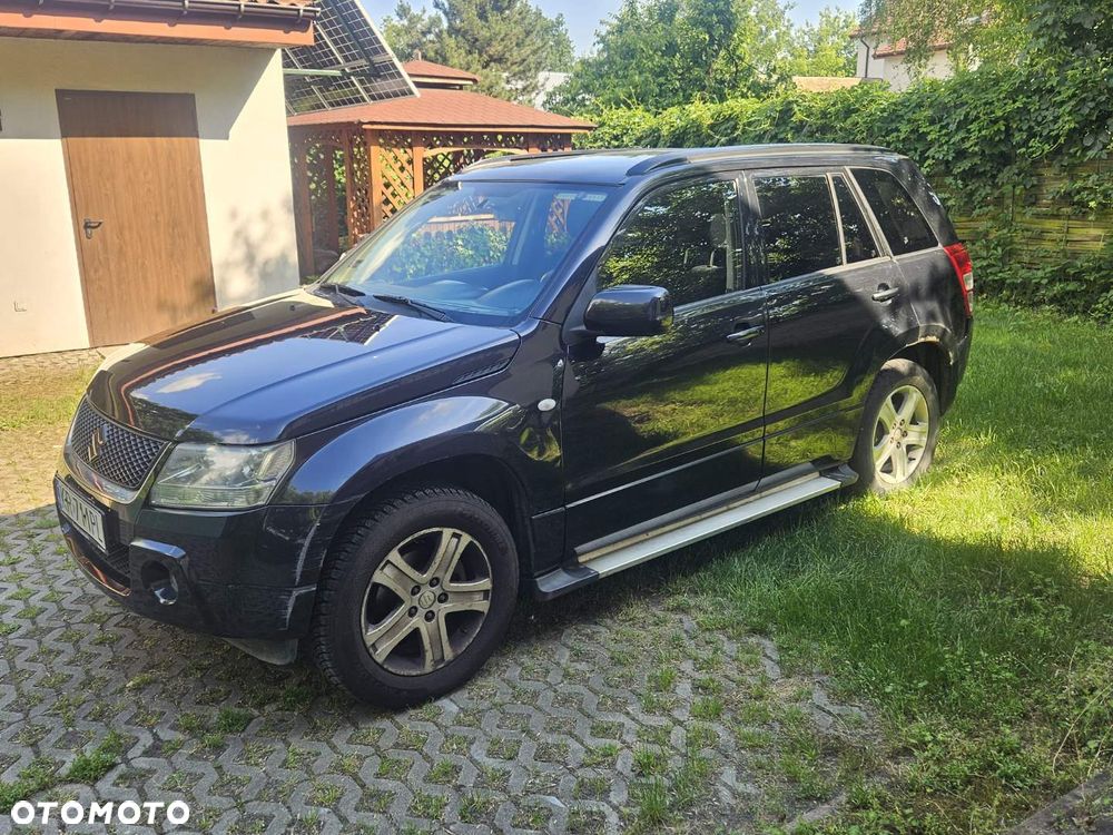 Suzuki Grand Vitara 2.0 - 1