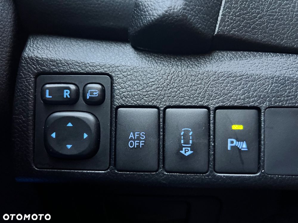 Toyota Auris 1.8 HSD Sol - 12