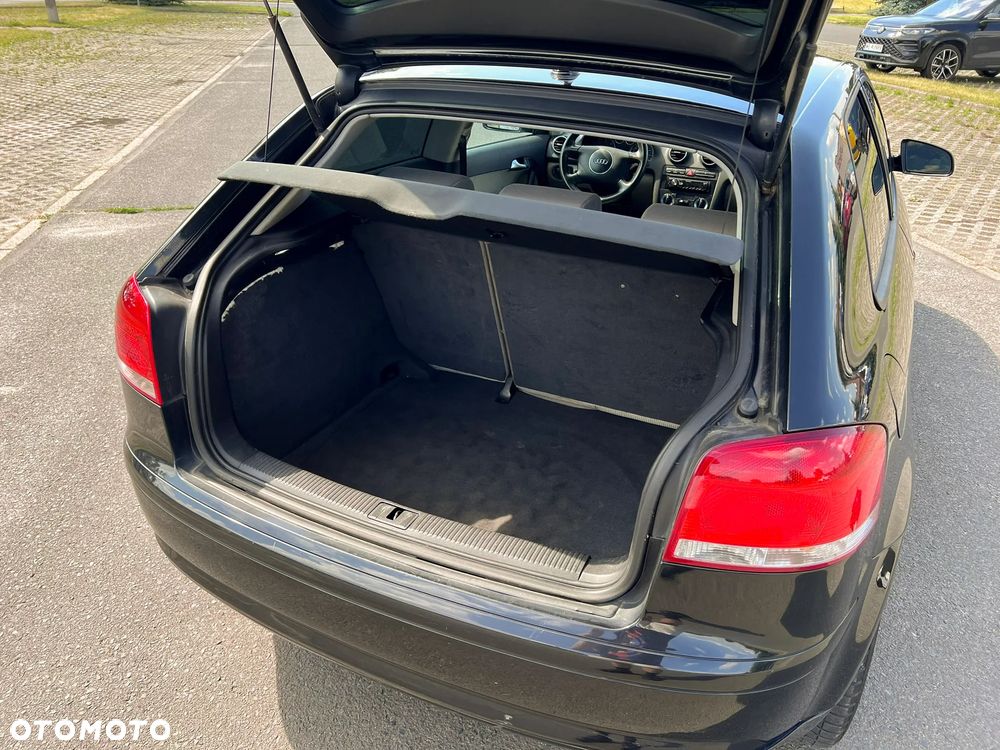 Audi A3 3-drzwiowe 2.0 TDI Attraction - 12