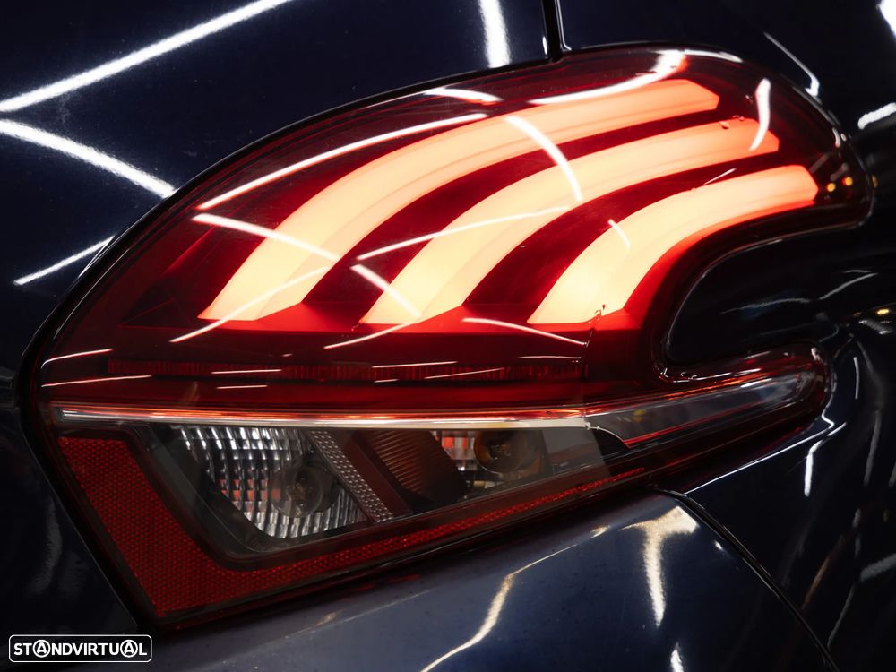 Peugeot 208 1.6 BlueHDi Style - 11