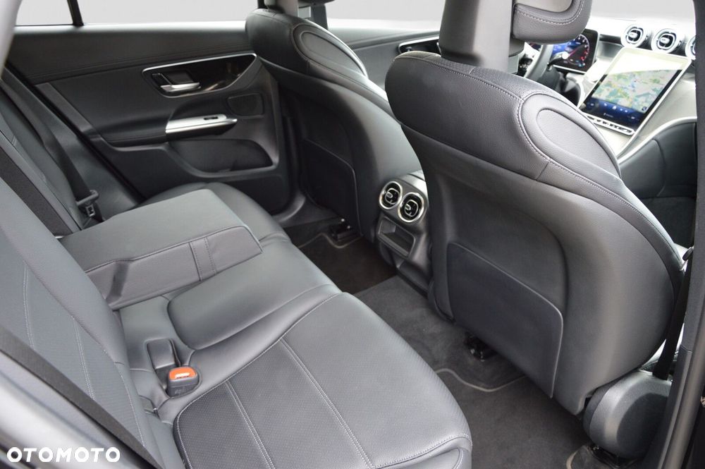 Mercedes-Benz GLC - 23