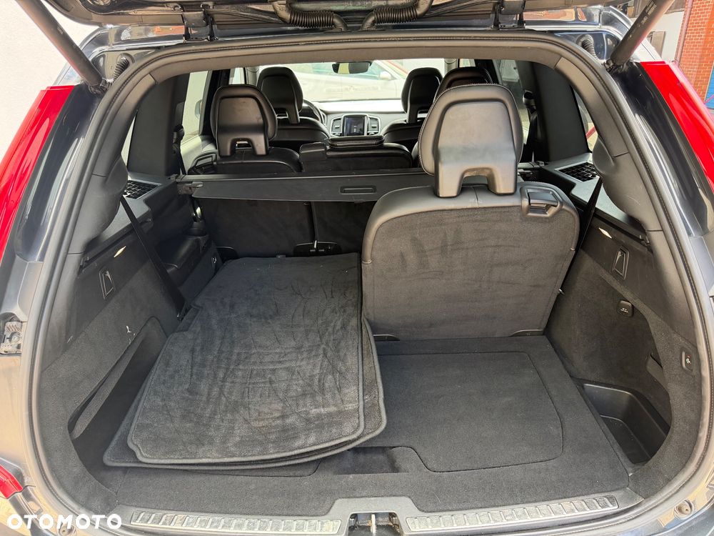 Volvo XC 90 D4 FWD R-Design 7os - 25