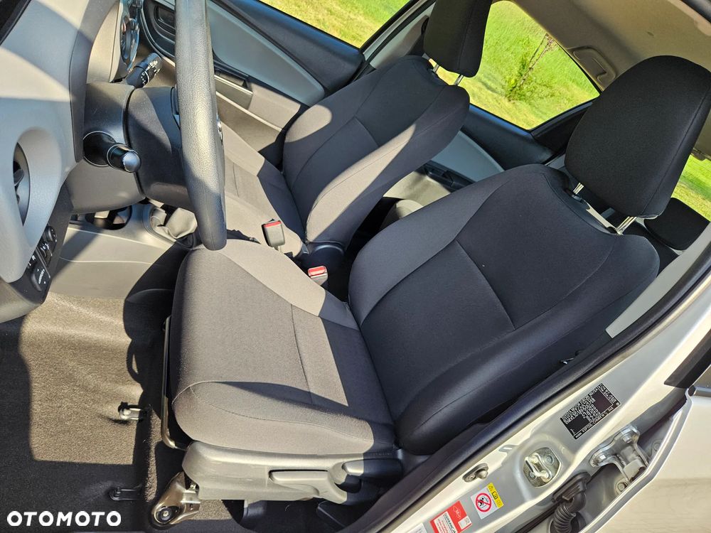 Toyota Yaris 1.0 Active EU6 - 14