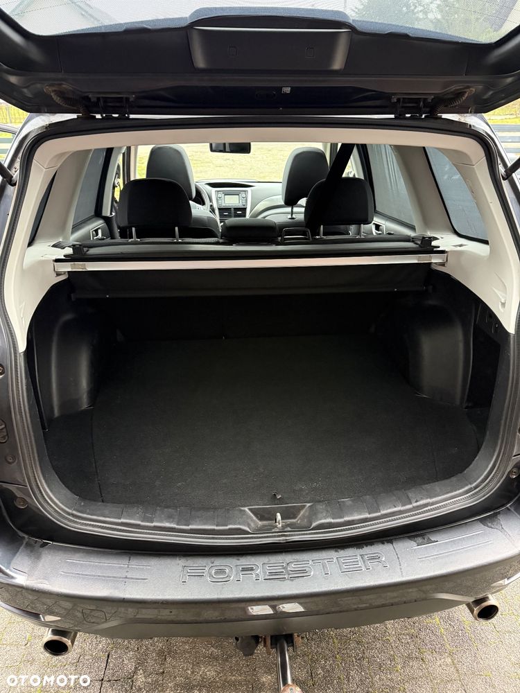 Subaru Forester 2.0D Comfort - 25