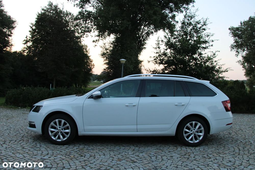 Skoda Octavia Combi 1.6 TDI DSG Ambition - 9