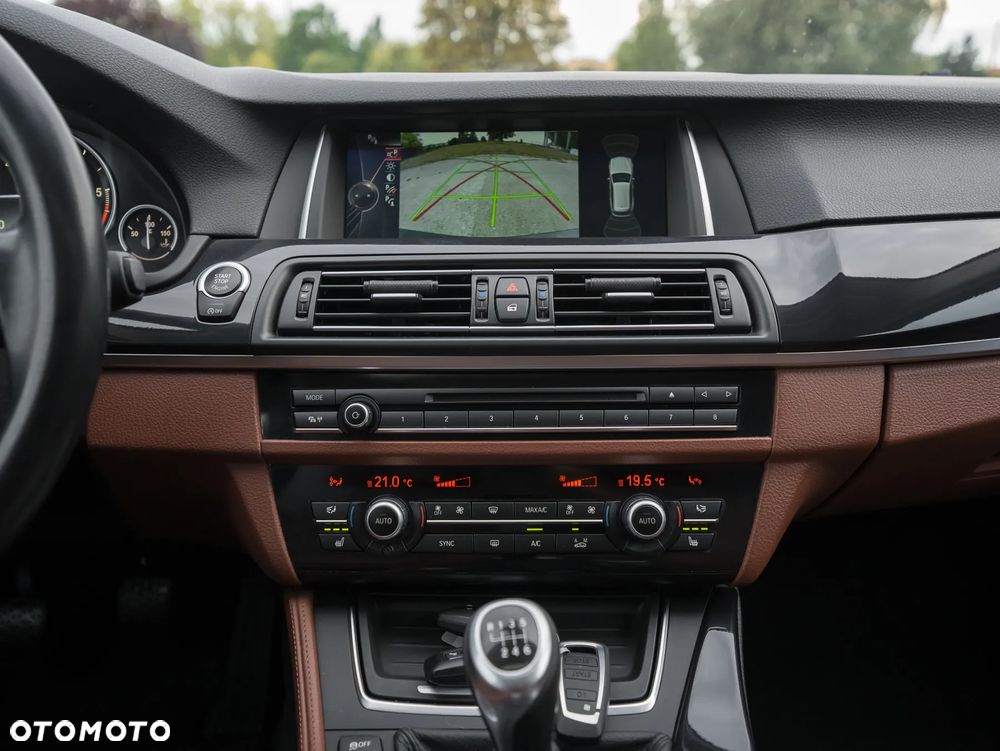 BMW Seria 5 525d Modern Line - 24