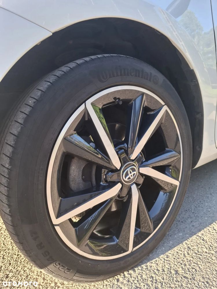 Toyota Auris 1.6 Selection - 13