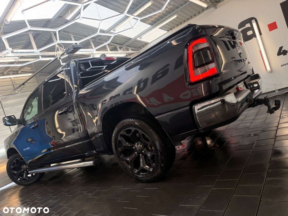 RAM 1500 - 12