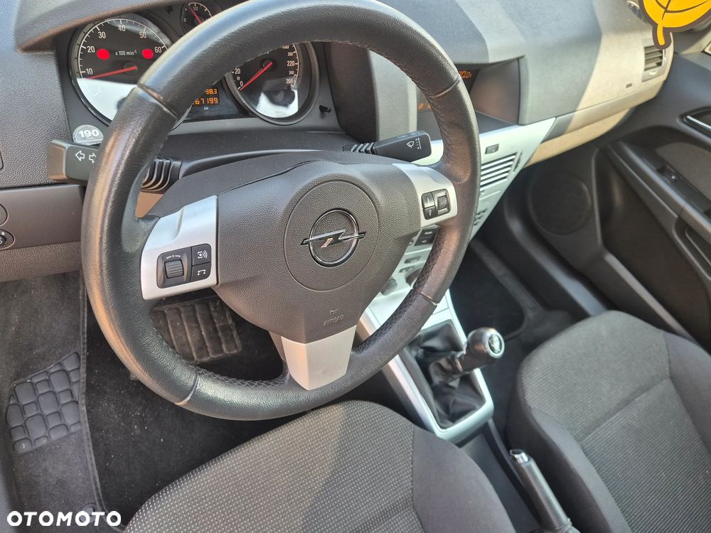 Opel Astra 1.6 Edition 111 Jahre - 6