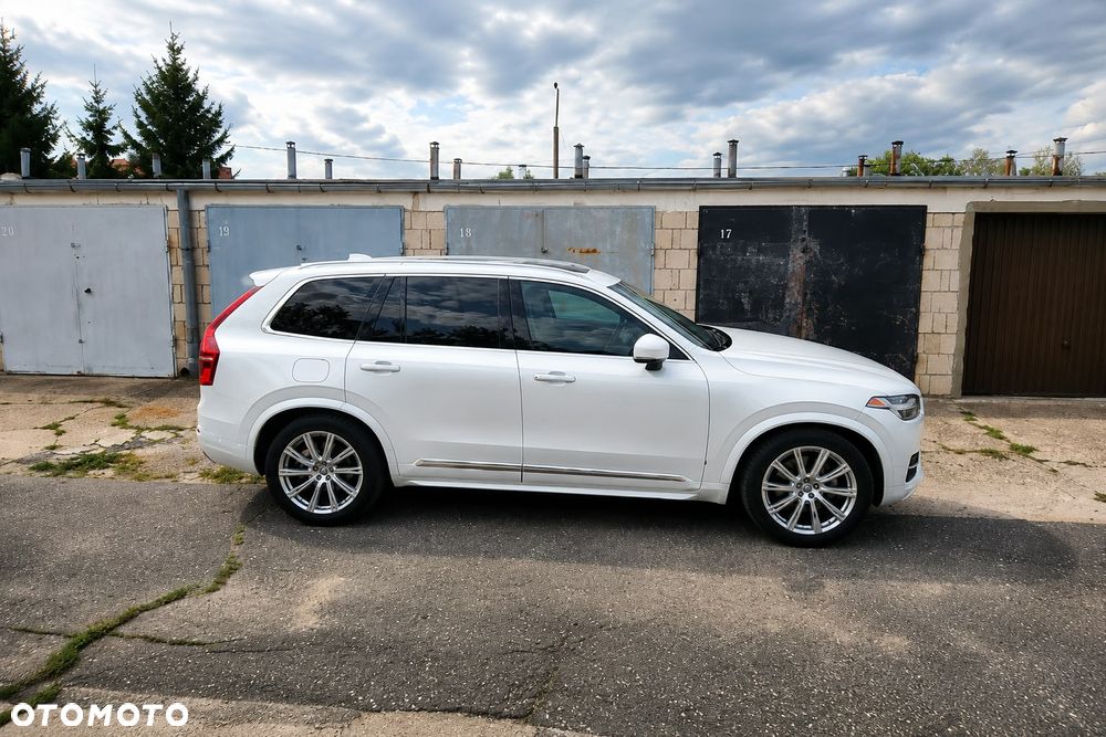 Volvo XC 90 - 7
