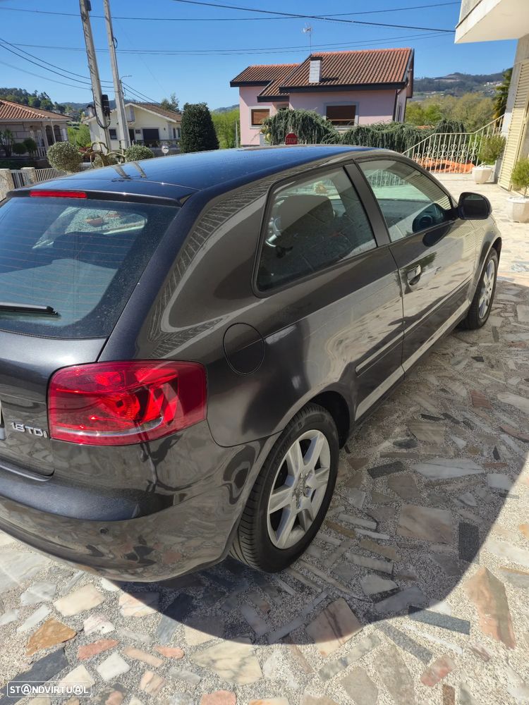 Audi A3 1.6 TDI Attraction - 3