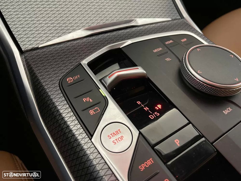 BMW 320 e Pack Desportivo M Auto - 34