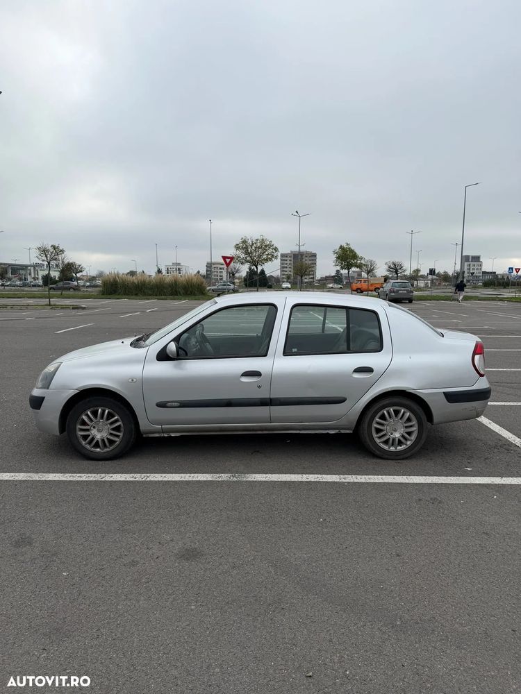 Renault Clio - 2