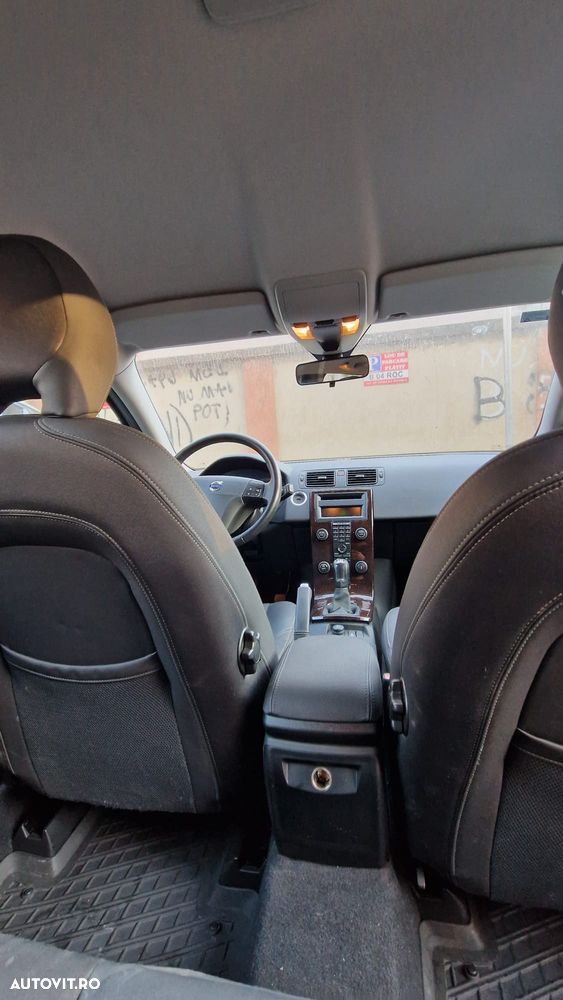 Volvo V50 2.4i Basic - 12