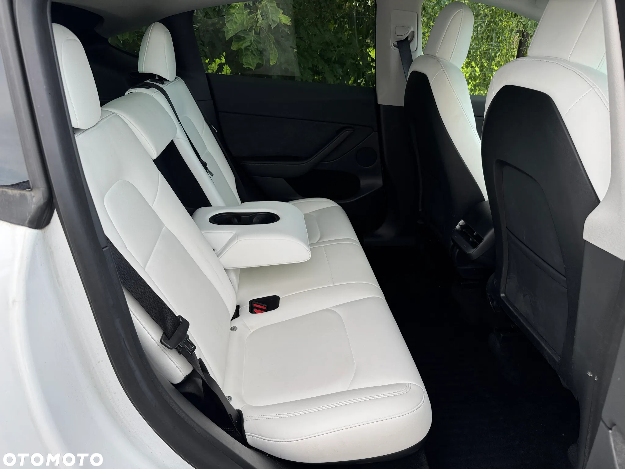 Tesla Y Model Long Range Dual Motor AWD - 22