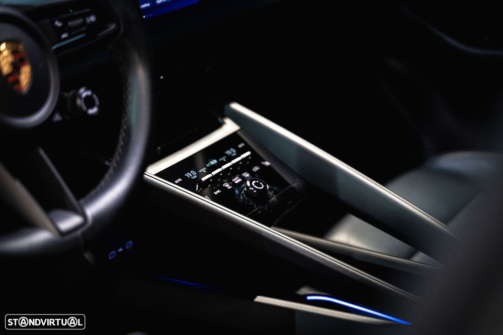 Porsche Macan Electric - 10