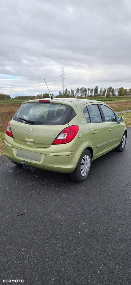 Opel Corsa 1.4 16V Cosmo - 3