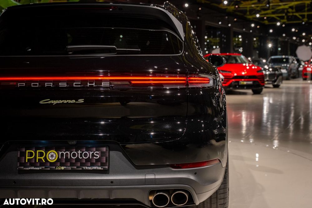 Porsche Cayenne S E-Hybrid - 18