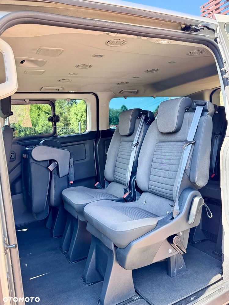 Ford Tourneo Custom 320 L2H1 VA Titanium - 10