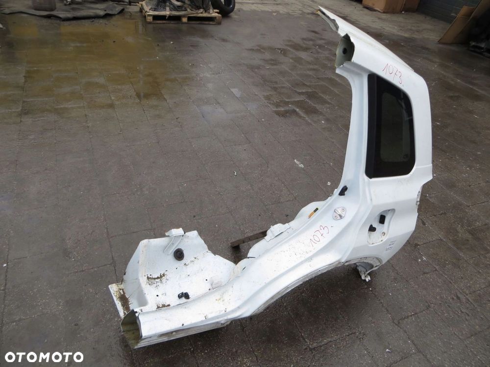 SUZUKI VITARA III BŁOTNIK LEWY TYŁ TYLNY 26U 14- - 2