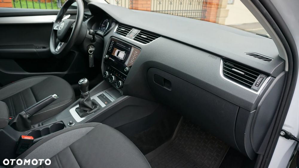 Skoda Octavia 1.6 TDI SCR Ambition - 28