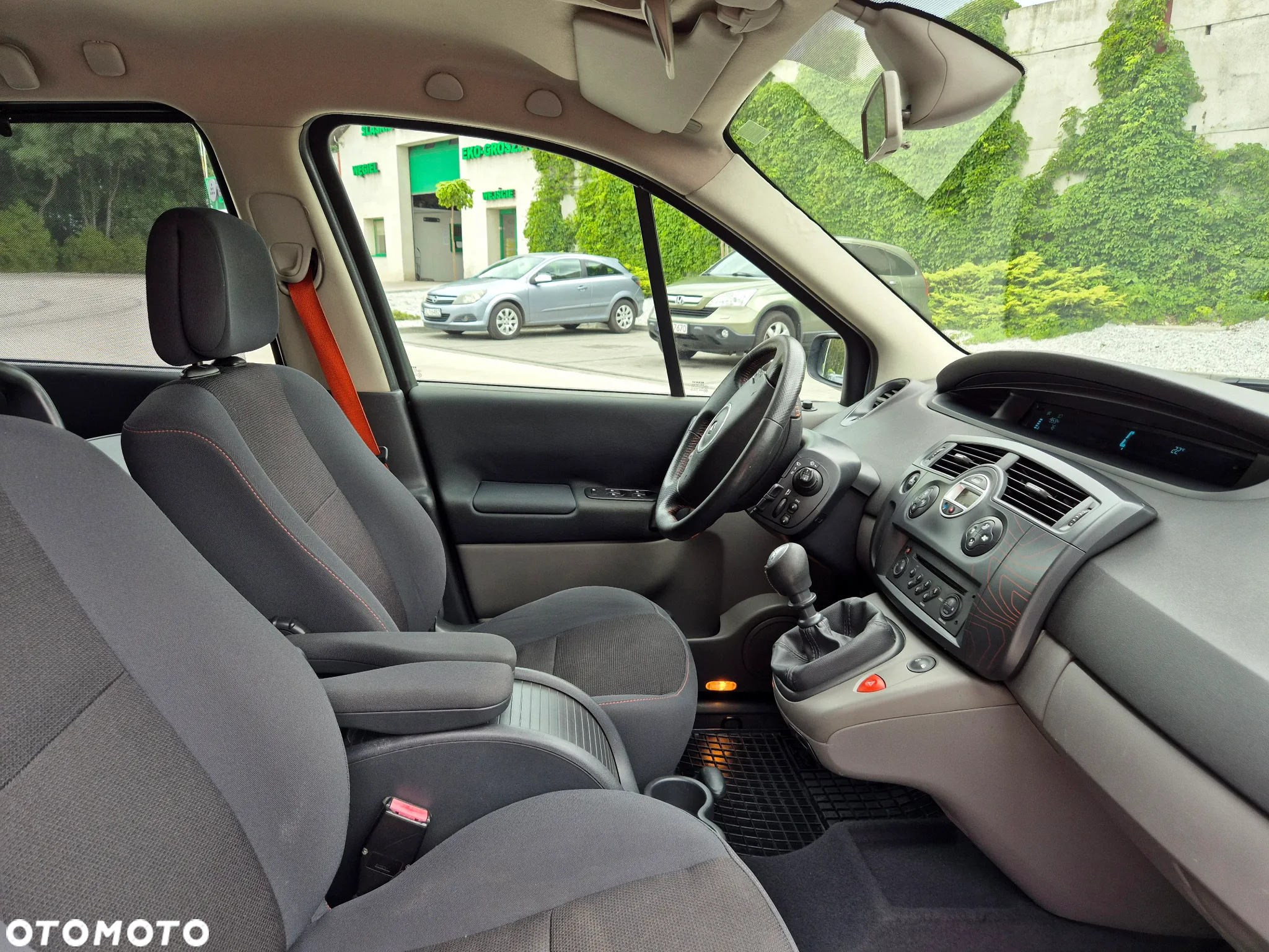Renault Scenic 1.9 dCi FAP Conquest - 34